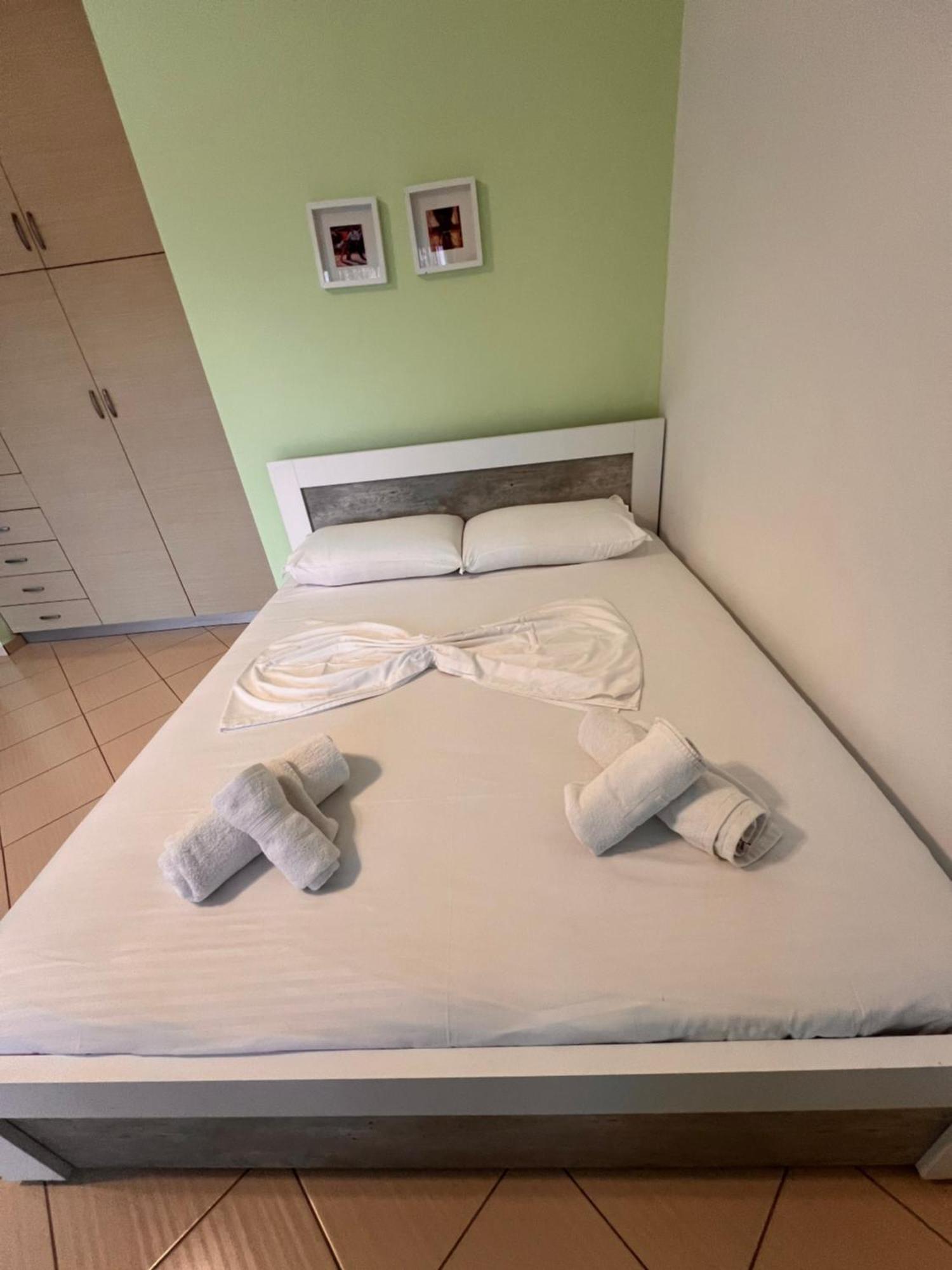 Majki Beach Apartments Saranda Kültér fotó